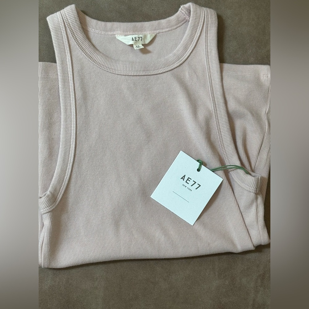 🆕 American Eagle- AE77 Ribbed Tank Top in Light Pink- size XS